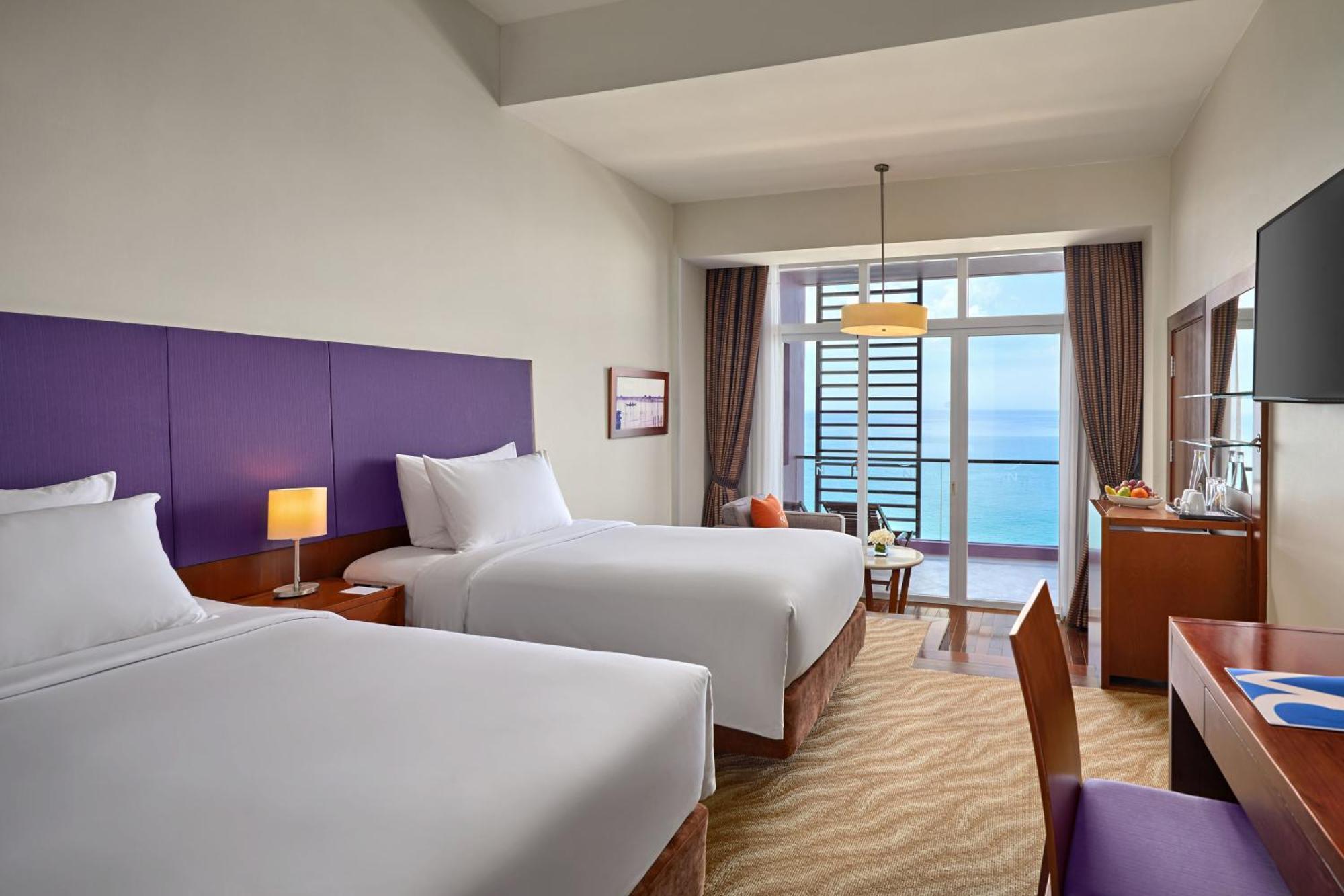 Hotel Novotel Nha Trang Buitenkant foto
