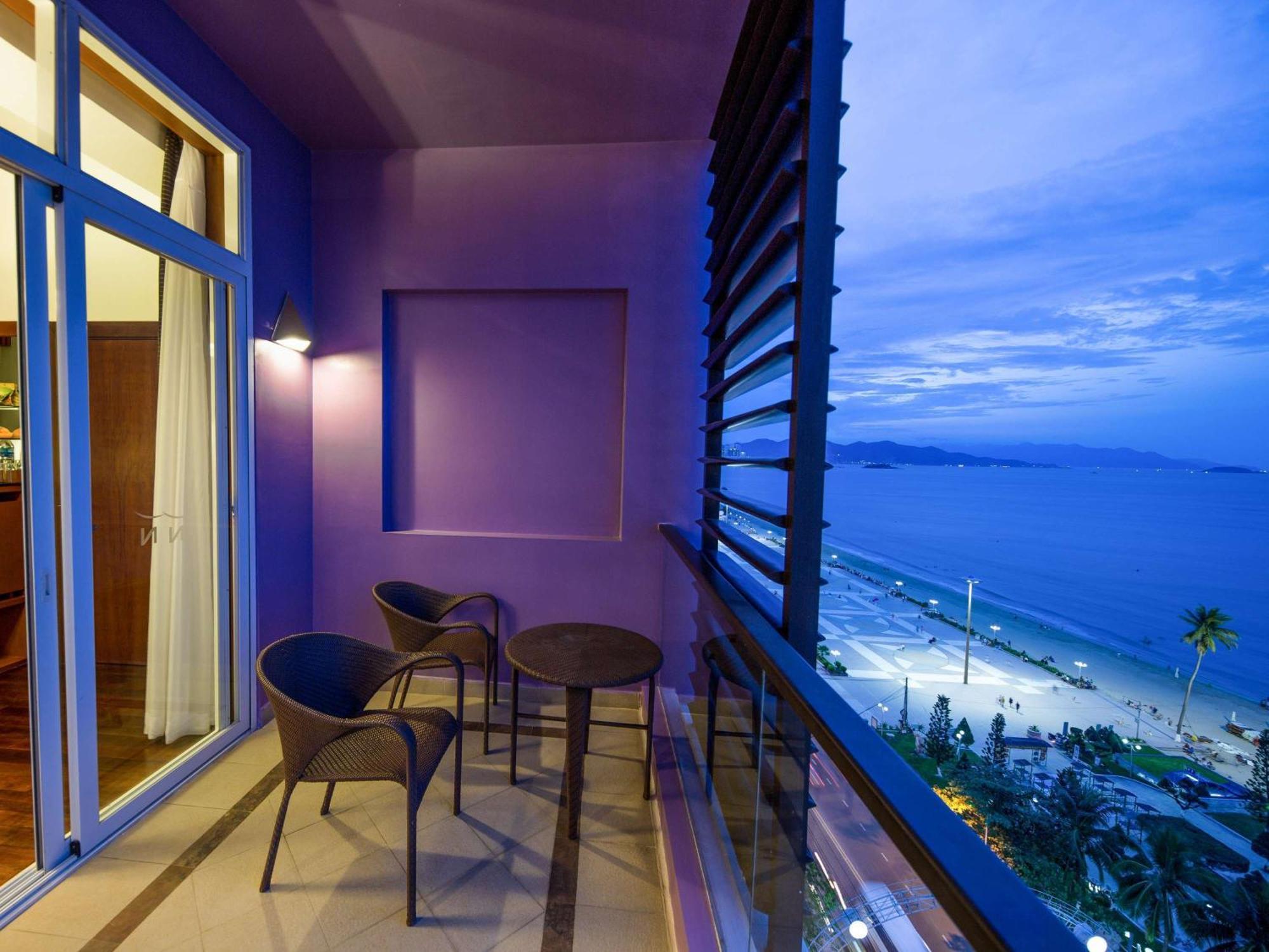 Hotel Novotel Nha Trang Buitenkant foto
