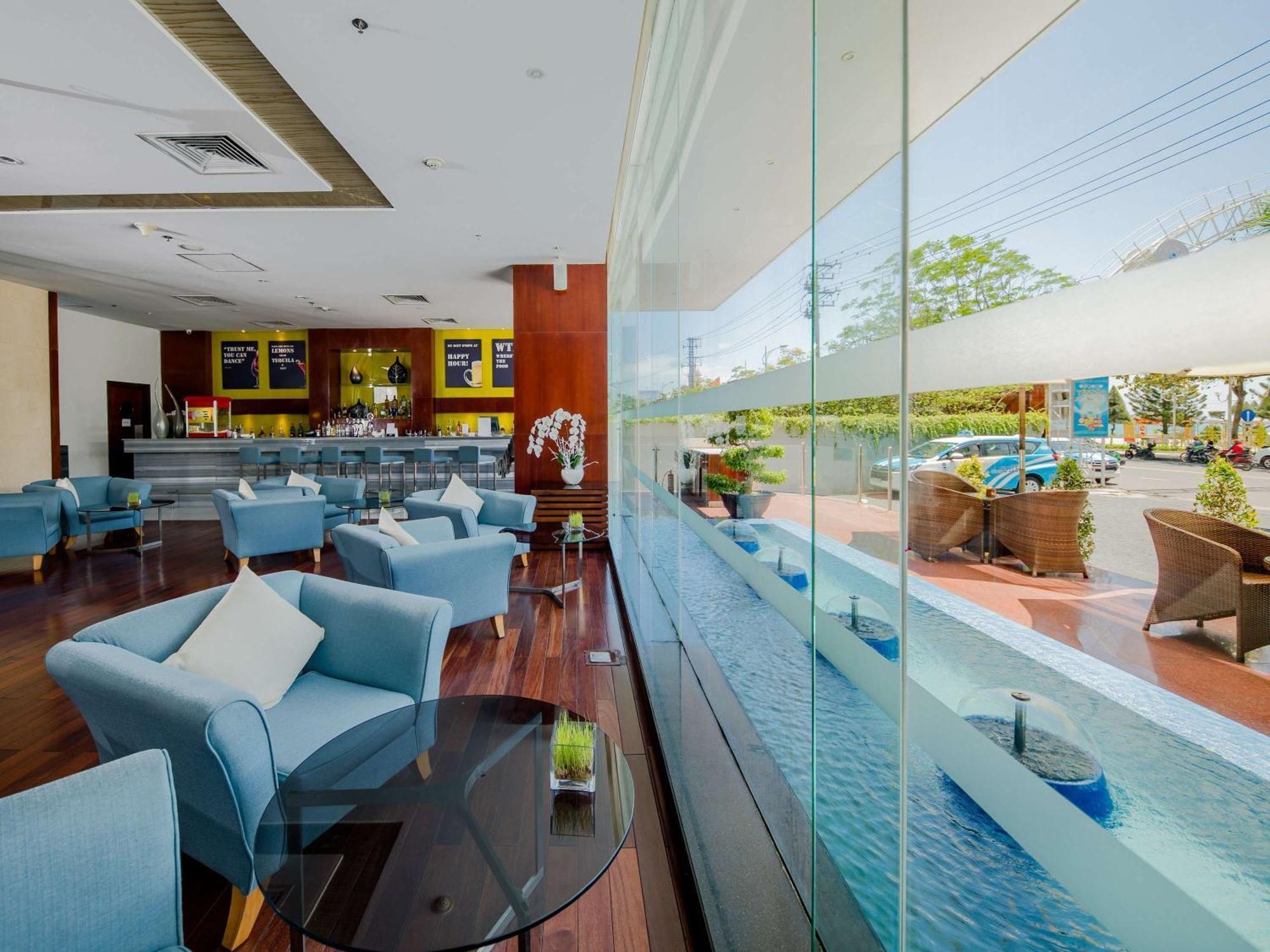 Hotel Novotel Nha Trang Buitenkant foto