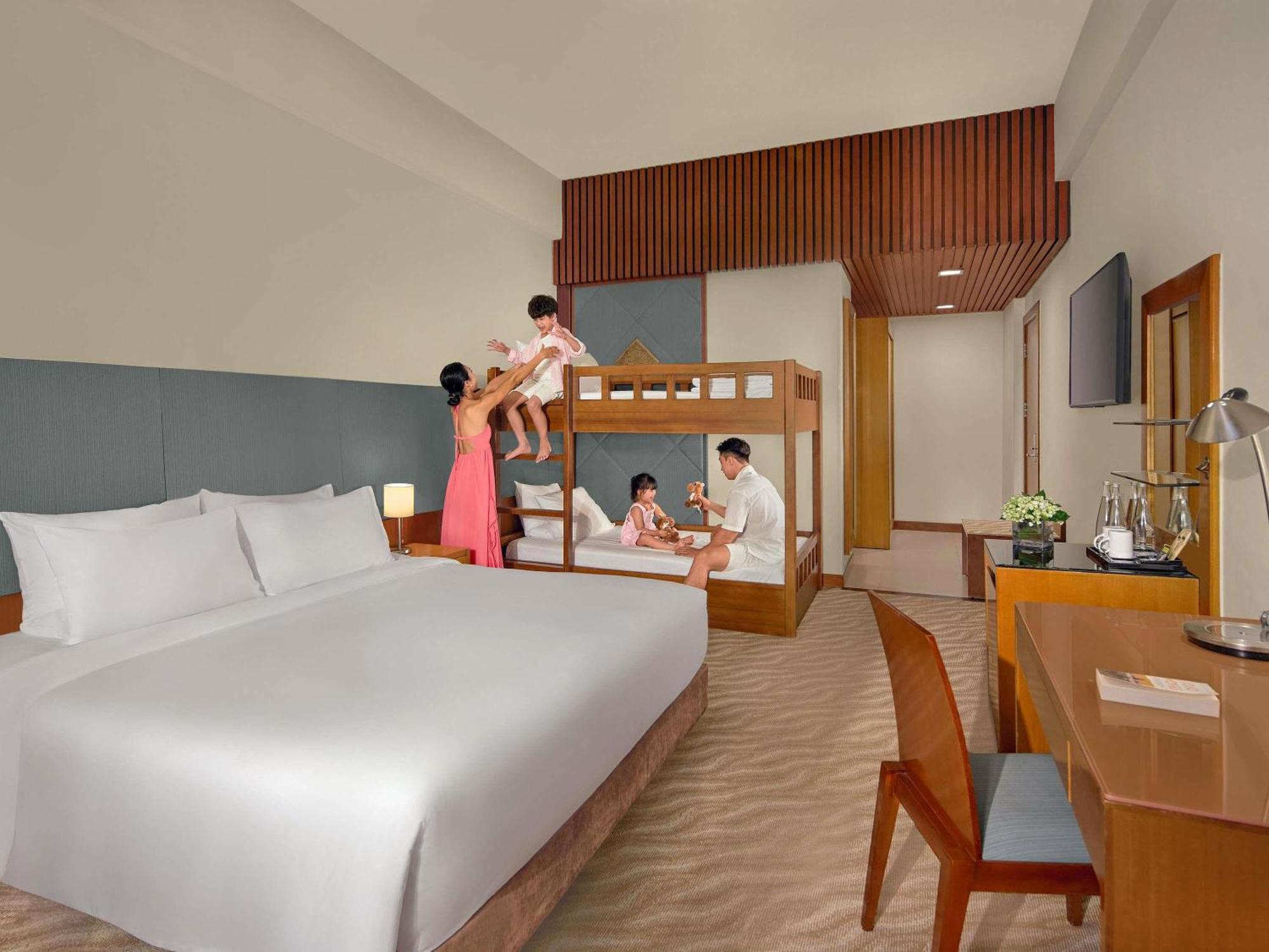 Hotel Novotel Nha Trang Buitenkant foto