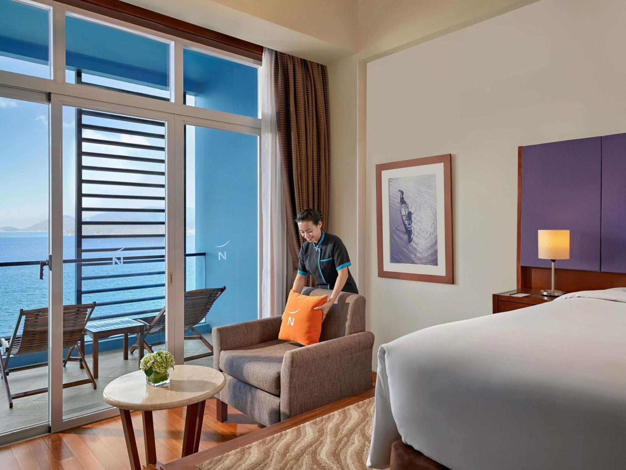 Hotel Novotel Nha Trang Buitenkant foto