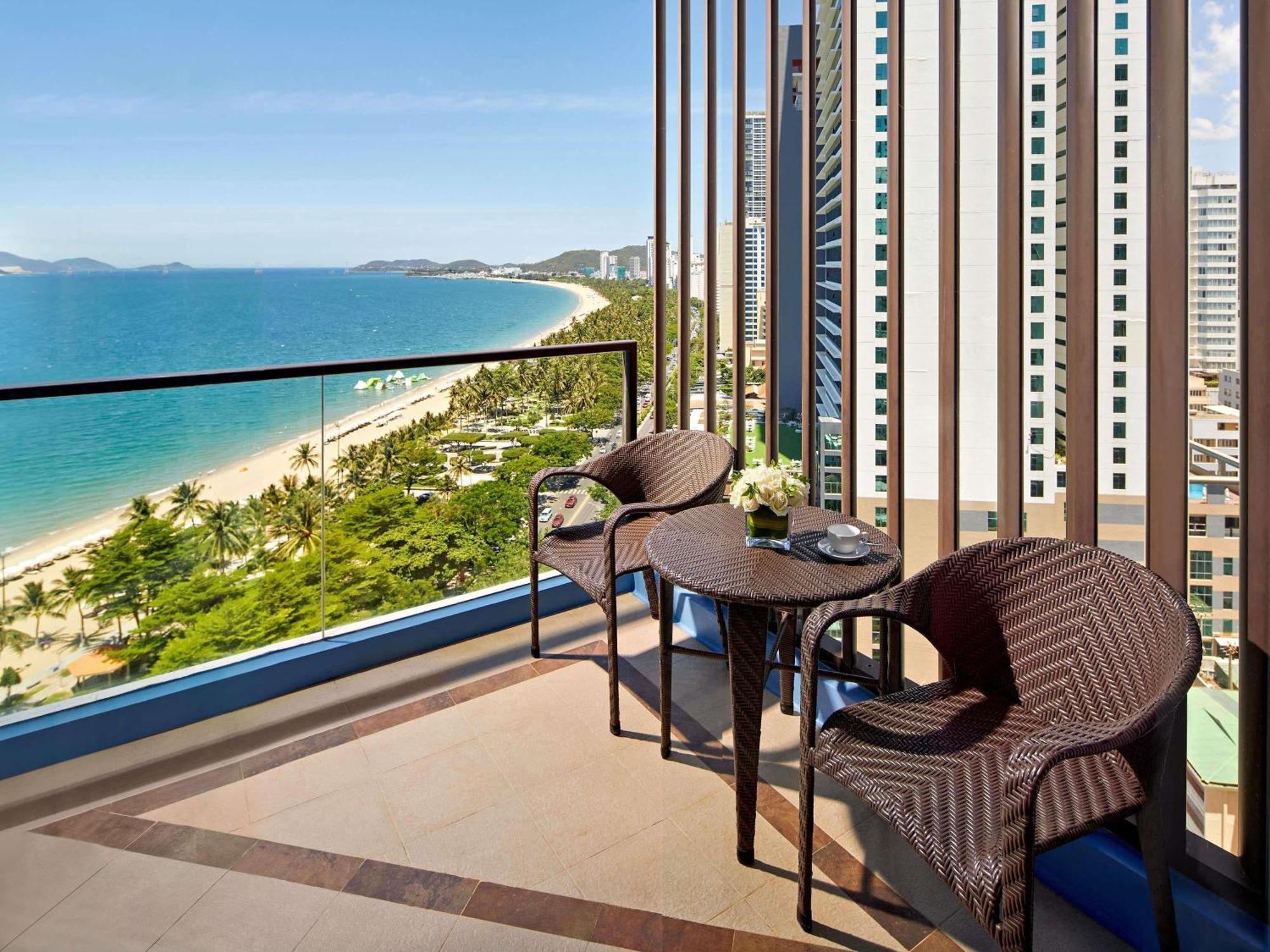 Hotel Novotel Nha Trang Buitenkant foto